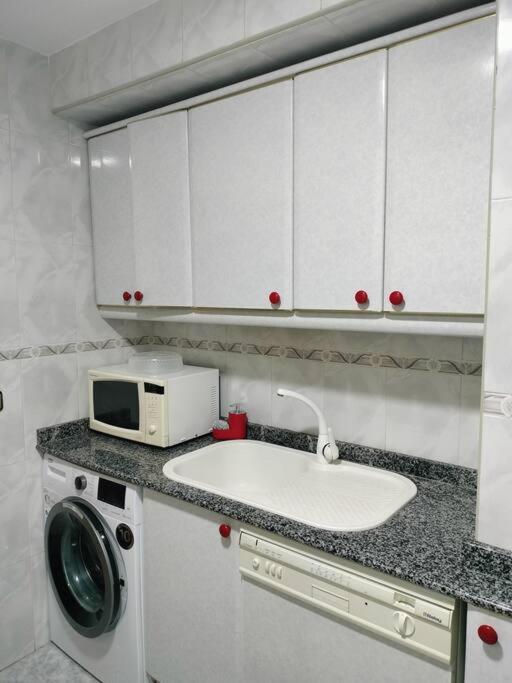 Apartamento Deluxe El Camino アルカラ・デ・エナレス エクステリア 写真