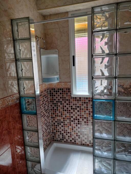 Apartamento Deluxe El Camino アルカラ・デ・エナレス エクステリア 写真